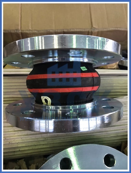 компенсатор резиновый фланцевый в Екатеринбурге